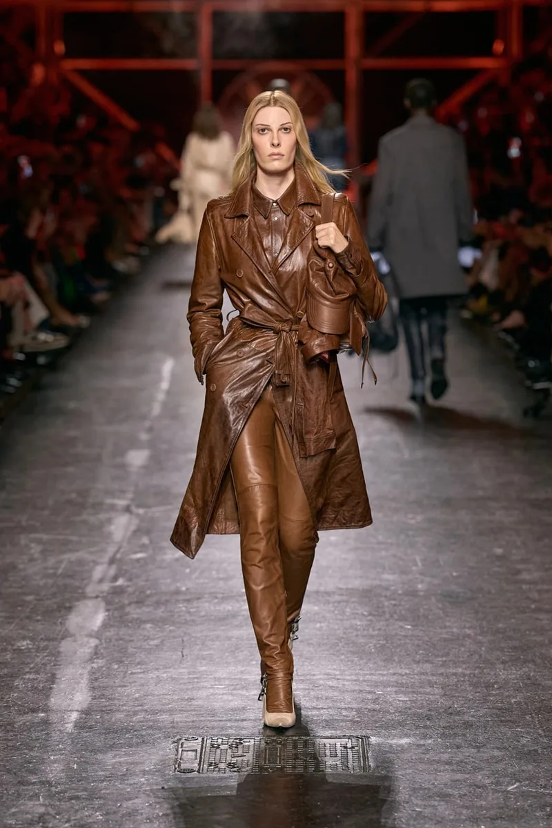 diesel-ss27-le-depart-flamboyant-de-glenn-martens/carousel-4.jpg