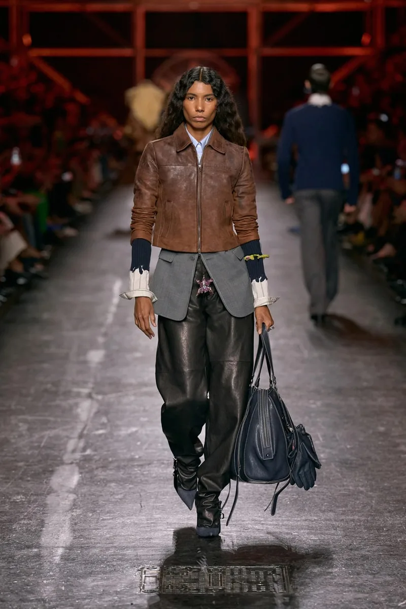 diesel-ss27-le-depart-flamboyant-de-glenn-martens/carousel-6.jpg