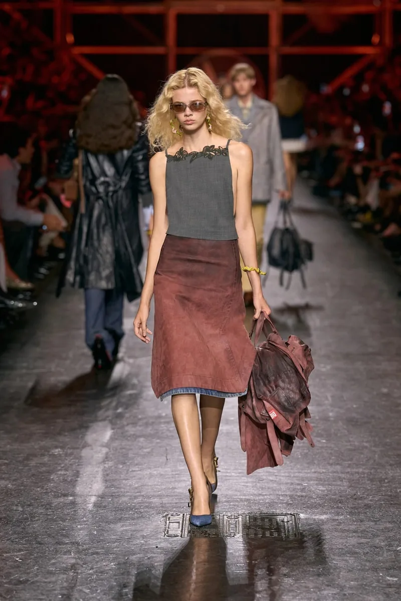 diesel-ss27-le-depart-flamboyant-de-glenn-martens/carousel-7.jpg