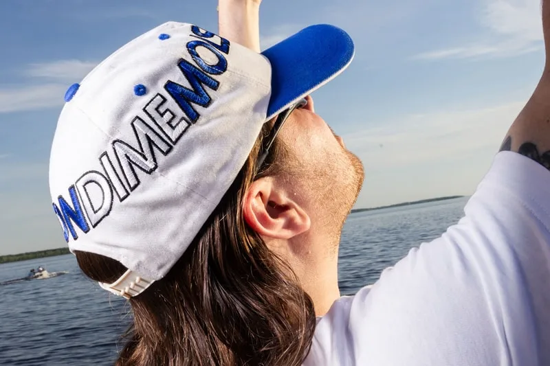 dime-x-molson-une-capsule-qui-celebre-montreal/carousel-6.jpg