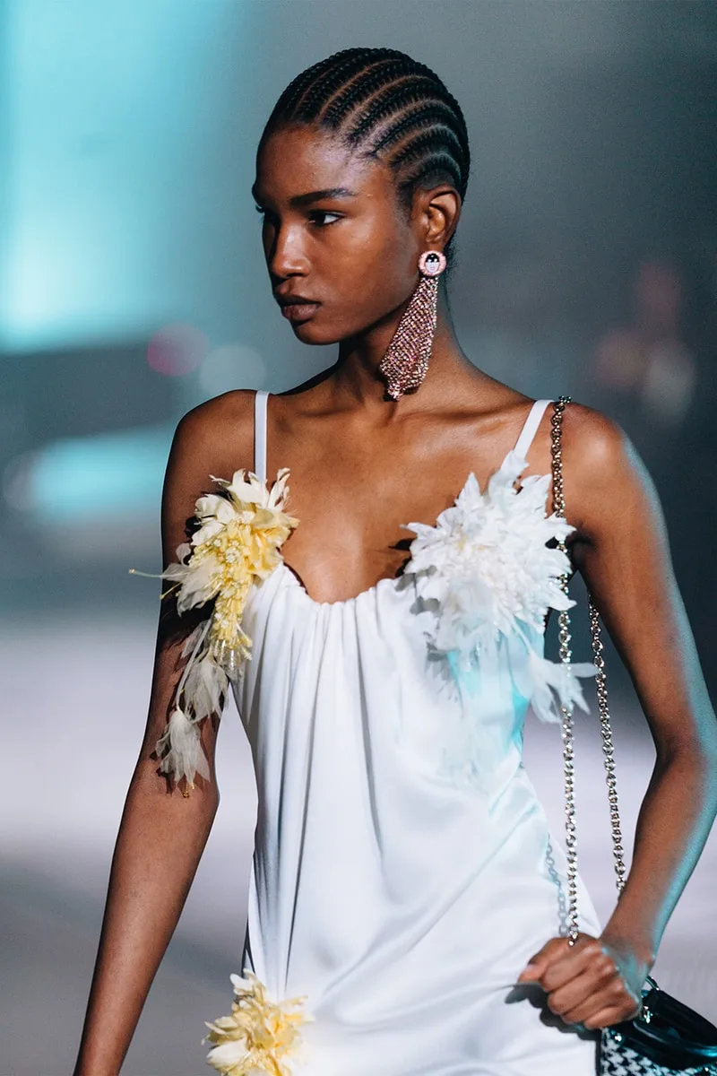 dior-cruise-2027-audace-hollywoodienne-a-lacma/carousel-2.jpg
