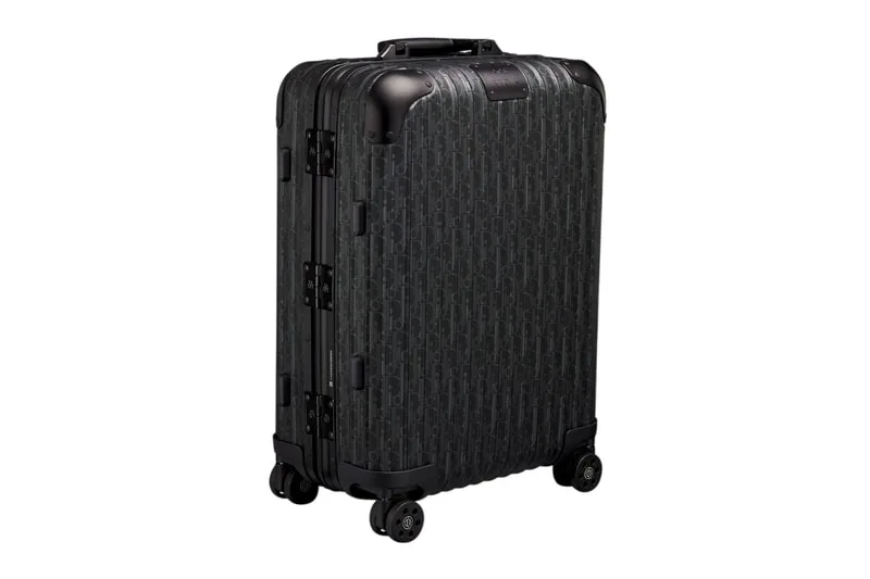 dior-x-rimowa-le-retour-du-carry-on-iconique/carousel-5.jpg