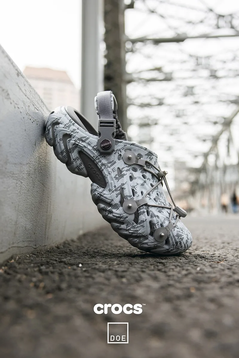 Explorez les silhouettes urbaines modernes avec la nouvelle collection DOE x Crocs