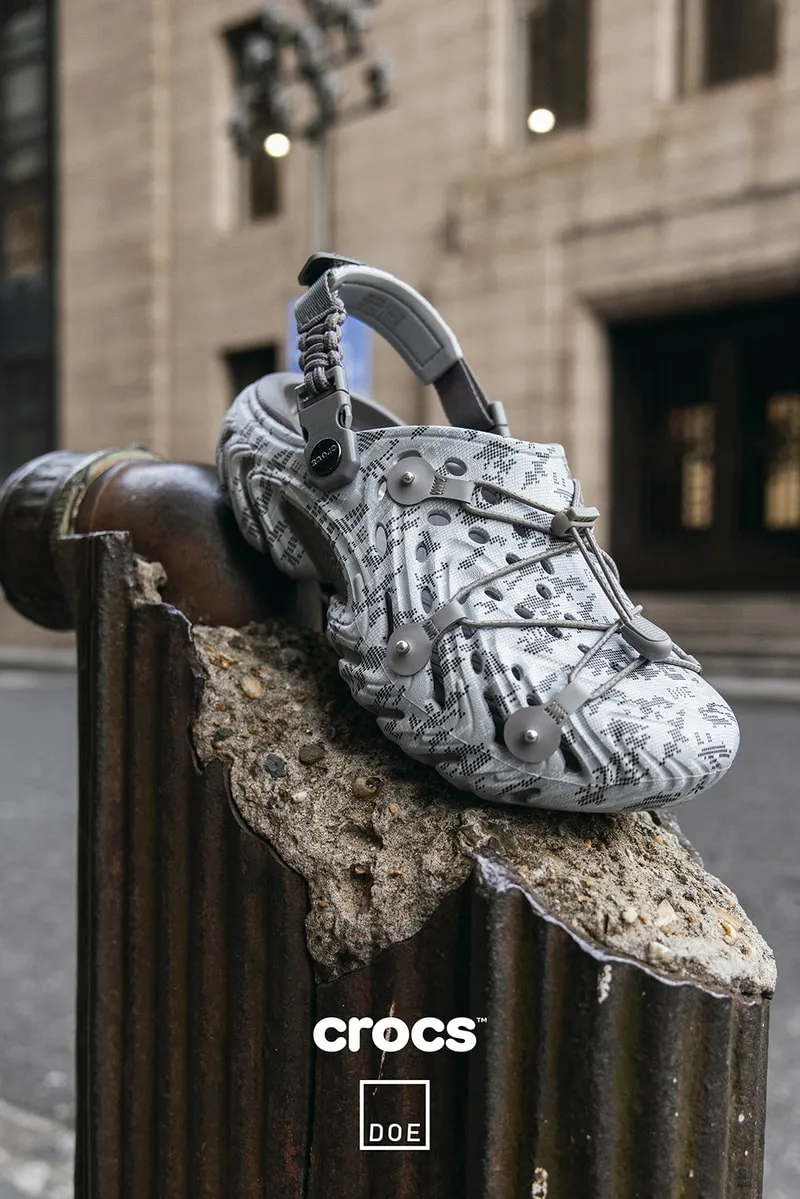 Explorez les silhouettes urbaines modernes avec la nouvelle collection DOE x Crocs