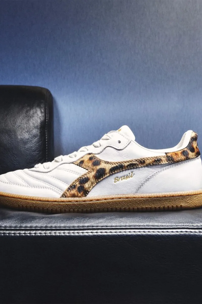 dolce-et-gabbana-x-diadora-le-retour-de-la-brasil/carousel-11.jpg