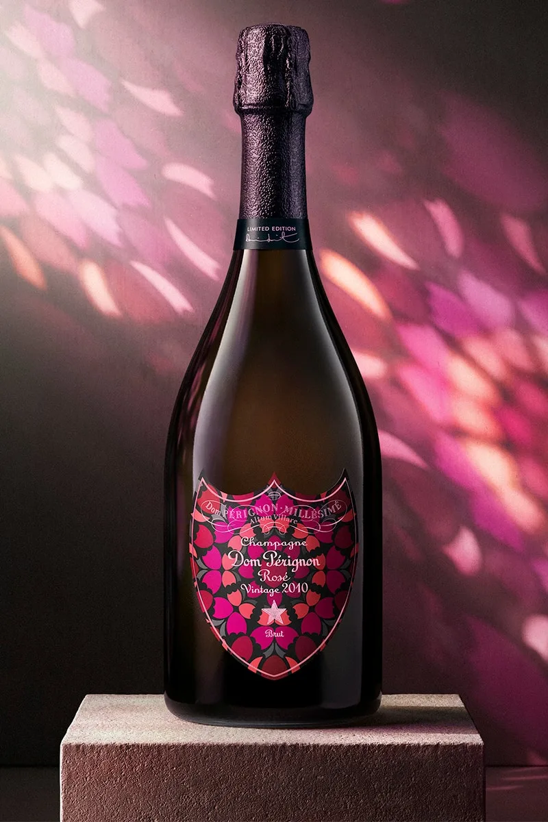dom-perignon-damien-hirst-revisite-les-bouteilles/carousel-3.jpg