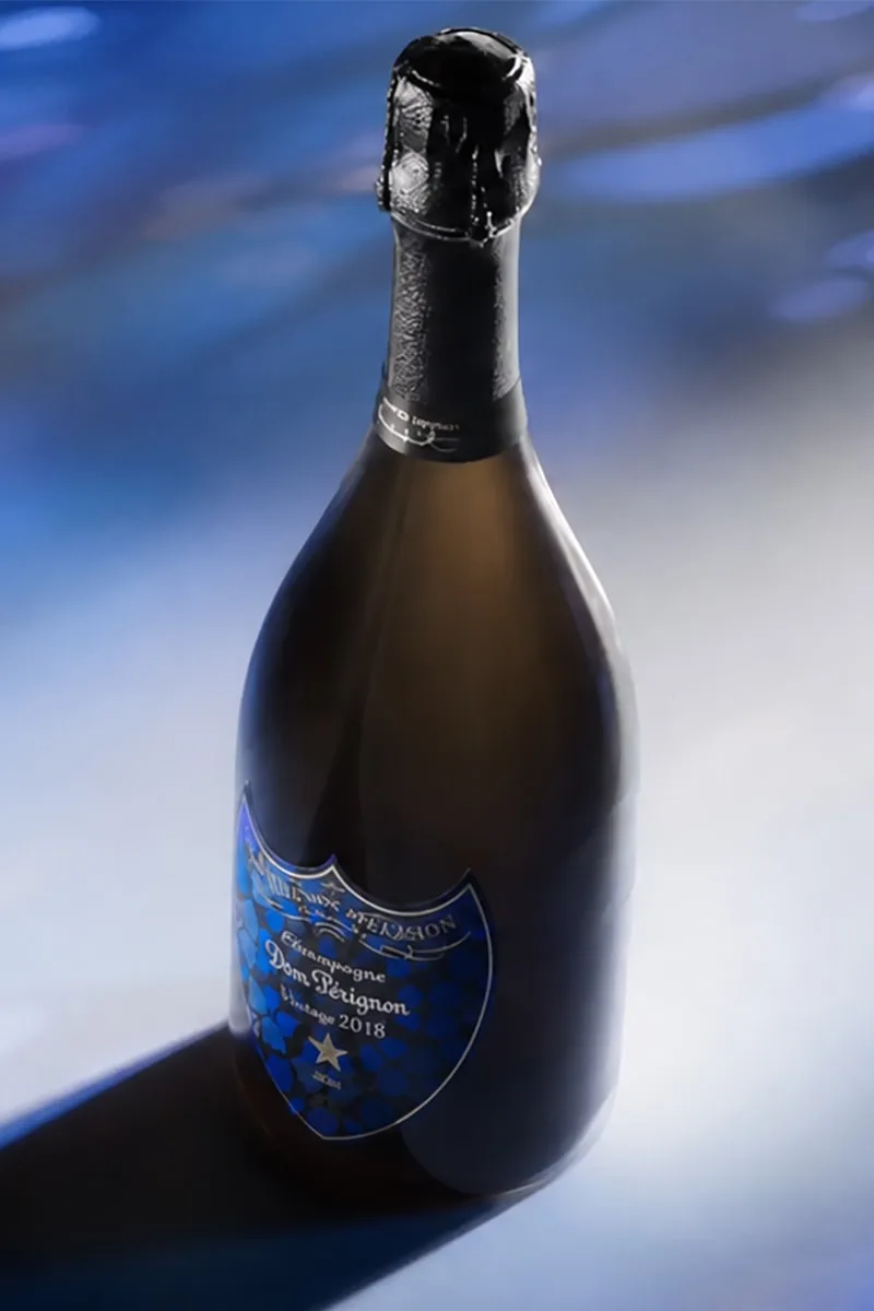 dom-perignon-damien-hirst-revisite-les-bouteilles/carousel-5.jpg