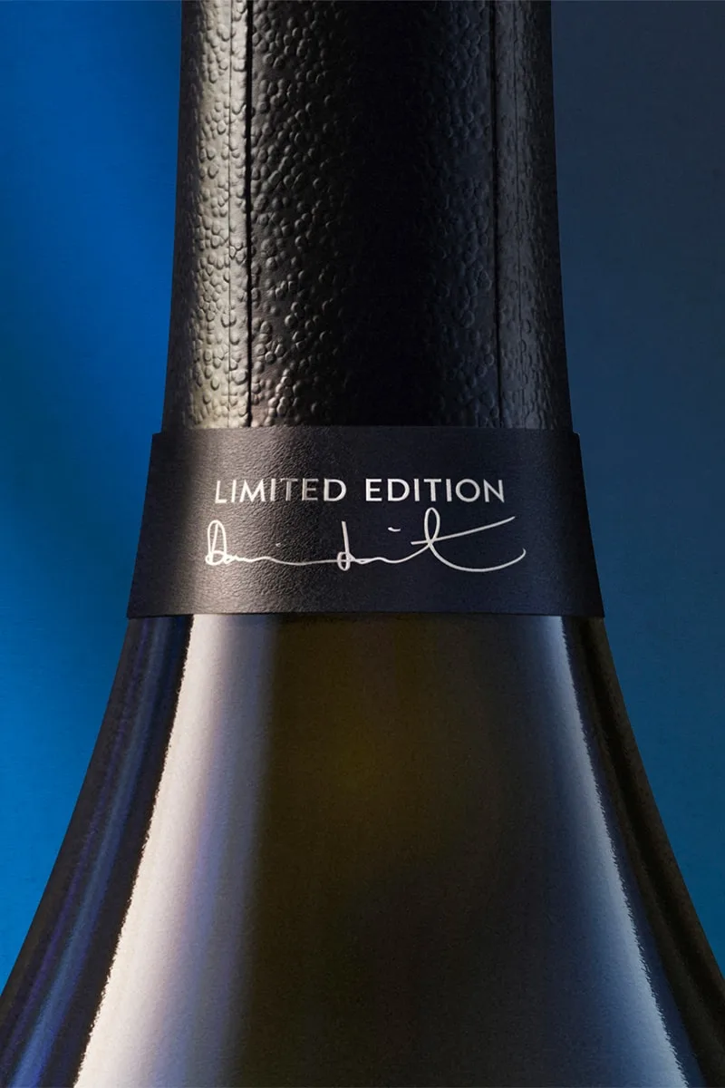 dom-perignon-damien-hirst-revisite-les-bouteilles/carousel-7.jpg