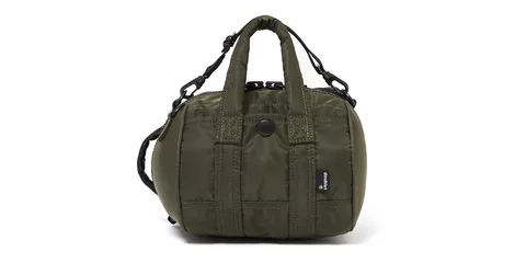 Petit sac à bandoulière vert kaki avec poignée et bandoulière ajustable.