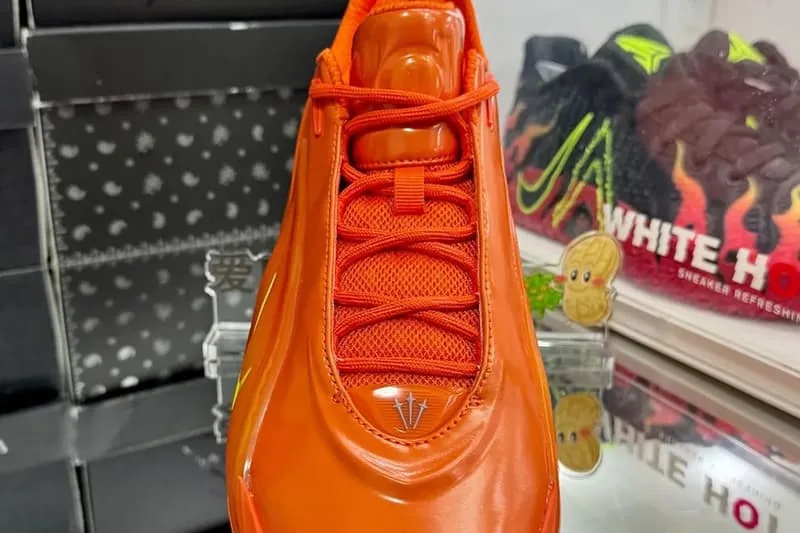 drake-et-nike-annoncent-une-collaboration-avec-kevin-durant/carousel-8.jpg