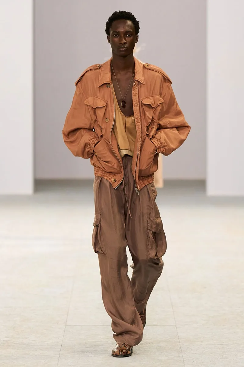 dries-van-noten-une-fluidite-onirique-pour-le-ss27/carousel-7.jpg