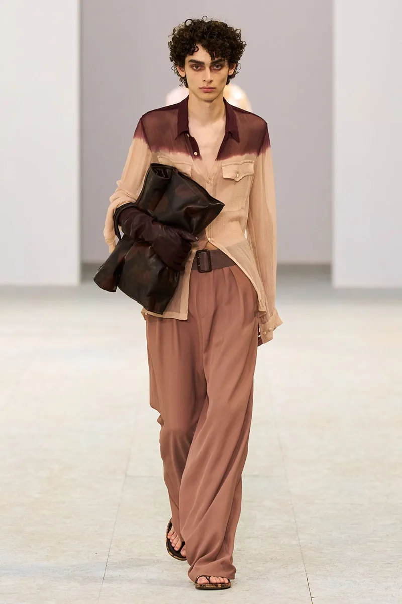 dries-van-noten-une-fluidite-onirique-pour-le-ss27/carousel-9.jpg