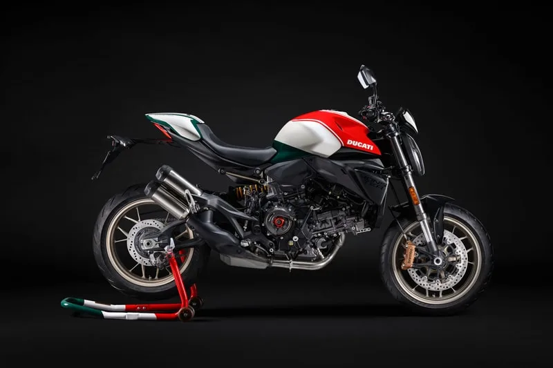 ducati-collezione-100-le-centenaire-en-edition-limitee/carousel-5.jpg