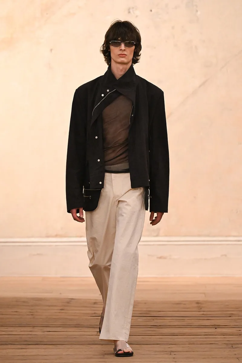 eckhaus-latta-audace-urbaine-a-la-fashion-week-de-new-york/carousel-10.jpg