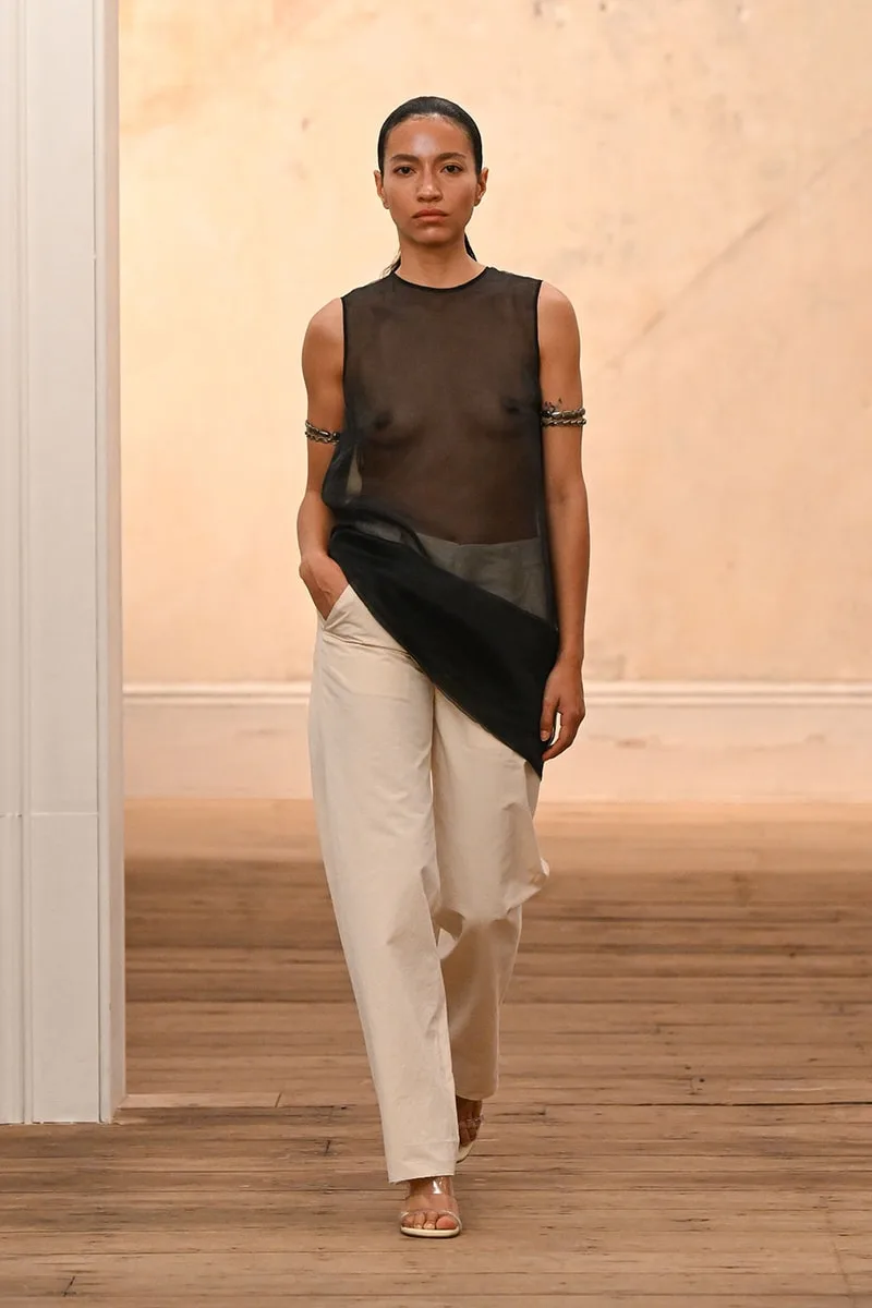 eckhaus-latta-audace-urbaine-a-la-fashion-week-de-new-york/carousel-11.jpg