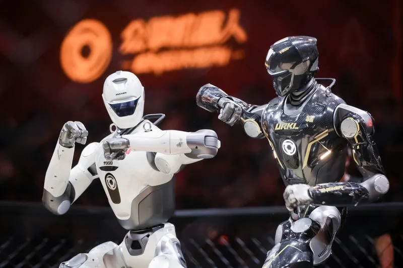 engineai-t800-robot-combattant-de-la-ligue-urkl/carousel-9.jpg