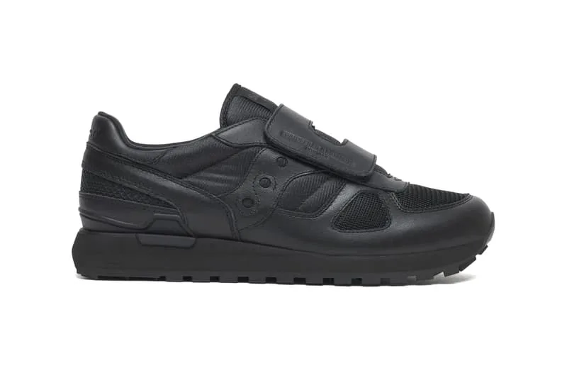 engineered-garments-et-saucony-une-nouvelle-version-de-la-shadow-original/carousel-1.jpg
