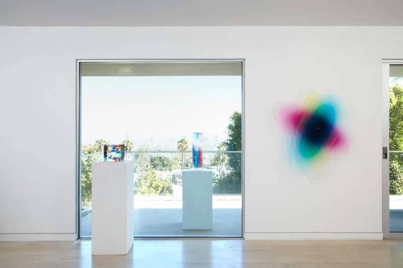felipe-pantone-lart-cinetique-rencontre-le-mobilier/carousel-10.jpg