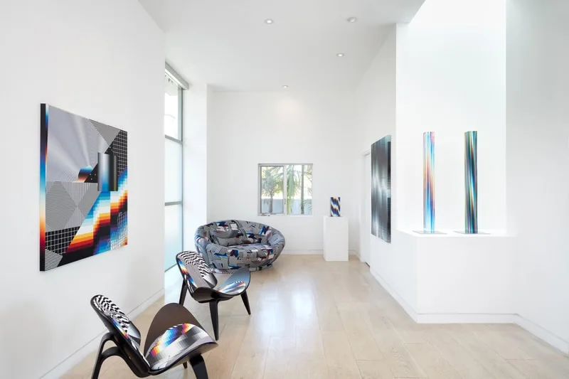 felipe-pantone-lart-cinetique-rencontre-le-mobilier/carousel-7.jpg