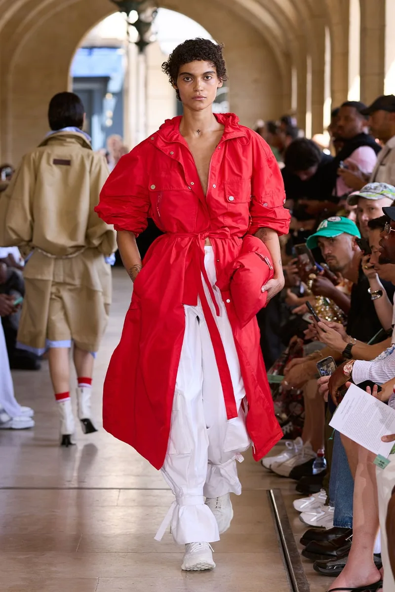 feng-chen-wang-fusion-de-lest-et-de-louest-a-paris/carousel-12.jpg
