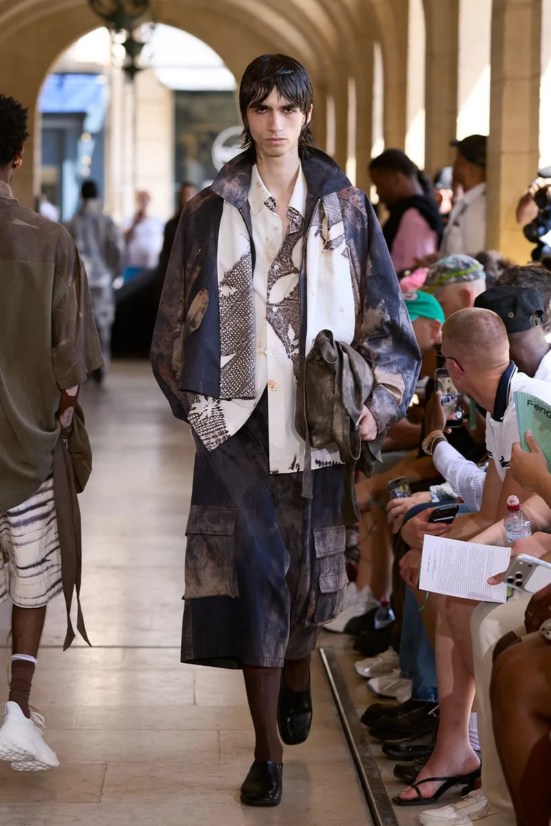 feng-chen-wang-fusion-de-lest-et-de-louest-a-paris/carousel-3.jpg