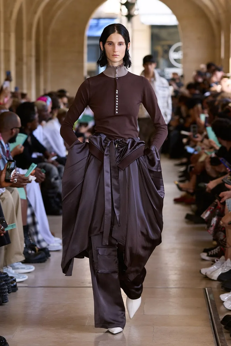 feng-chen-wang-fusion-de-lest-et-de-louest-a-paris/carousel-6.jpg