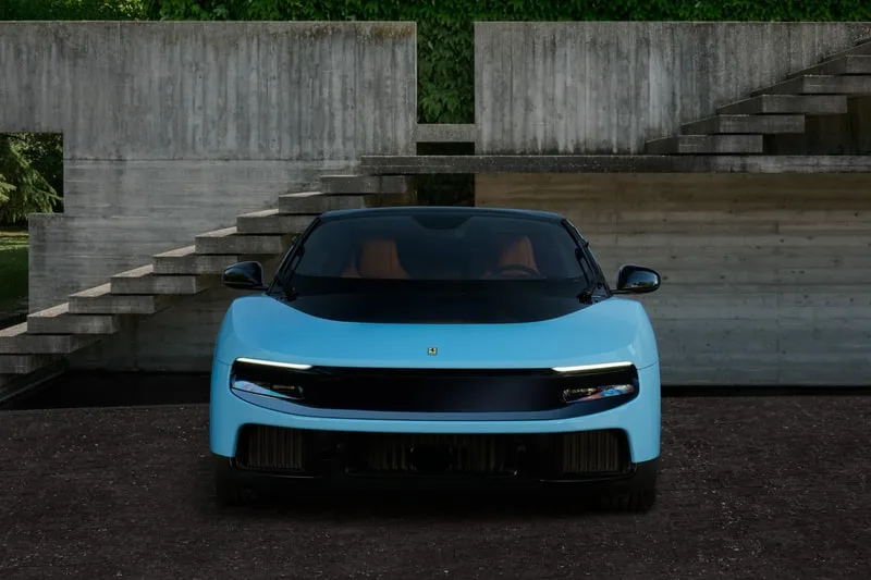ferrari-luce-lelectrique-signe-jony-ive/carousel-1.jpg