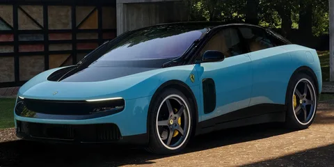 Voiture sport futuriste bleue et noire, design élégant et moderne.