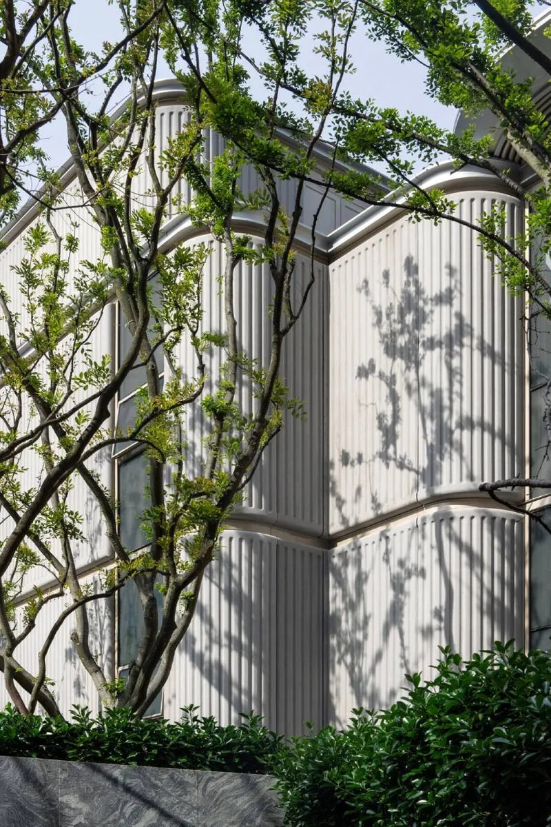 foster-partners-une-galerie-dart-en-floraison-a-shanghai/carousel-9.jpg
