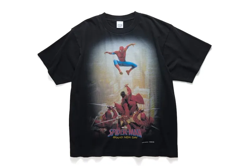 freaks-store-hommage-a-spider-man-avec-une-collection-unique/carousel-9.jpg