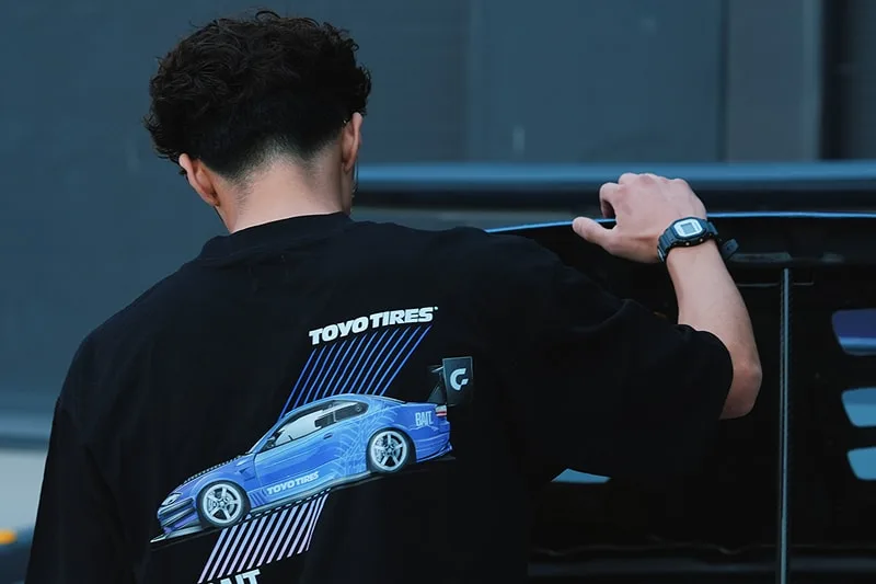 g-shock-x-toyo-tires-une-montre-inspiree-du-proxes-sport-r/carousel-4.jpg