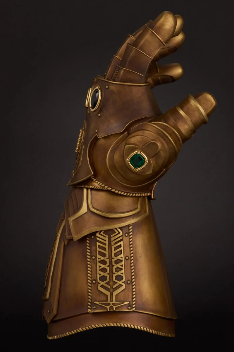 Annonce de la vente aux enchères du Gantelet de l’Infini Marvel, pièce unique