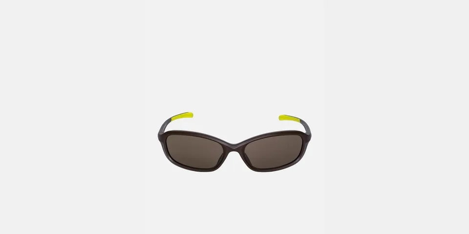 Lunettes de soleil avec monture noire et branches jaunes