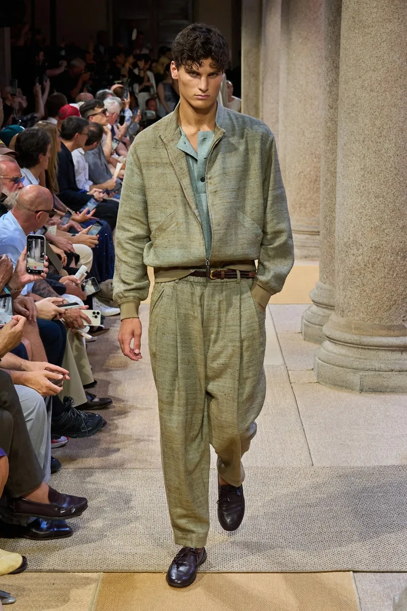 giorgio-armani-vers-une-elegance-decontractee-ss27/carousel-12.jpg