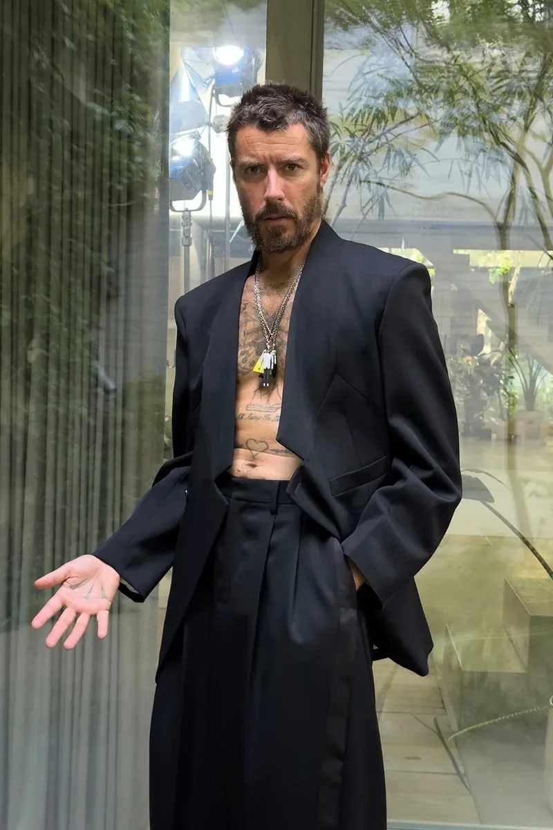 givenchy-une-premiere-campagne-masculine-signee-juergen-teller/carousel-9.jpg