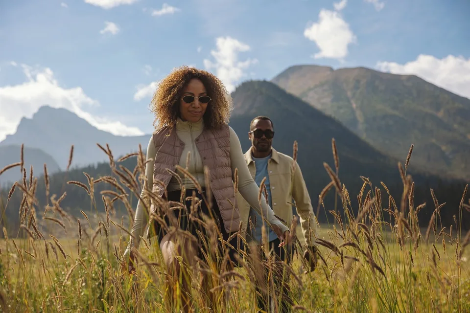 Parcours de golf, paysages de montagne et moments de détente au Fairmont Banff Springs, au Château Lake Louise et au Jasper Park Lodge