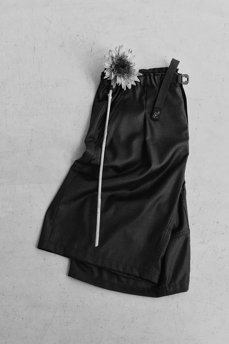 gramicci-et-nonnative-luxe-en-laine-pour-lete-2026/carousel-12.jpg