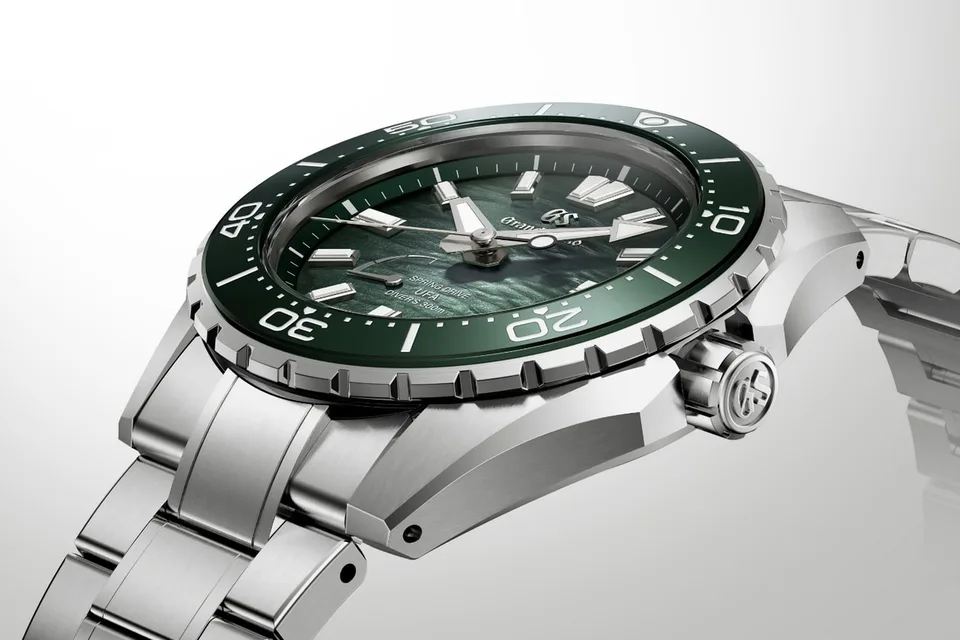 grand-seiko-ushio-plongee-dans-la-polyvalence/carousel-4.jpg