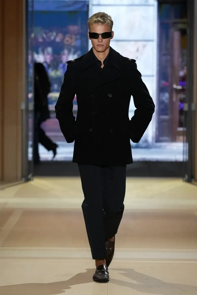 gucci-ss27-demna-devoile-sa-vision-personnelle/carousel-4.jpg