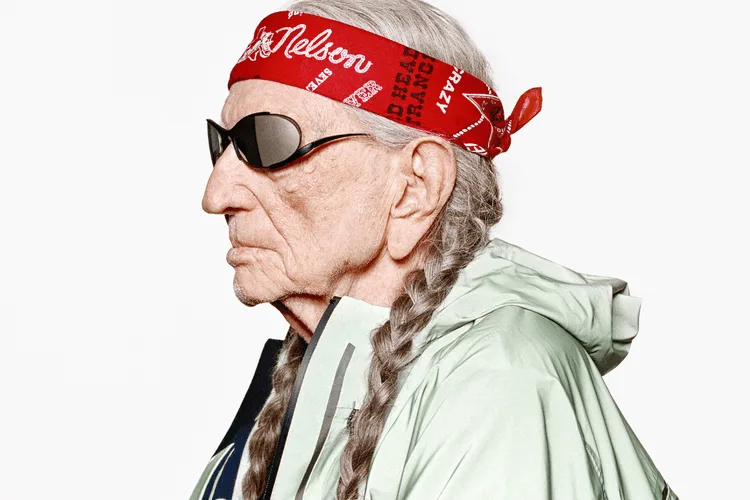 haider-ackermann-et-canada-goose-legerete-a-lhonneur-pour-la-collection-ss26/carousel-9.png