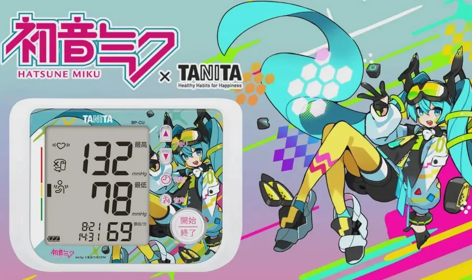 Moniteur de santé coloré avec personnage animé et logo Hatsune Miku.