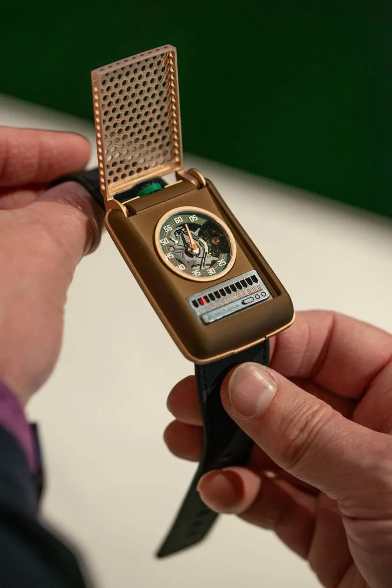 hautlence-devoile-la-retrovision-64-a-watches-and-wonders-2026/carousel-1.jpg
