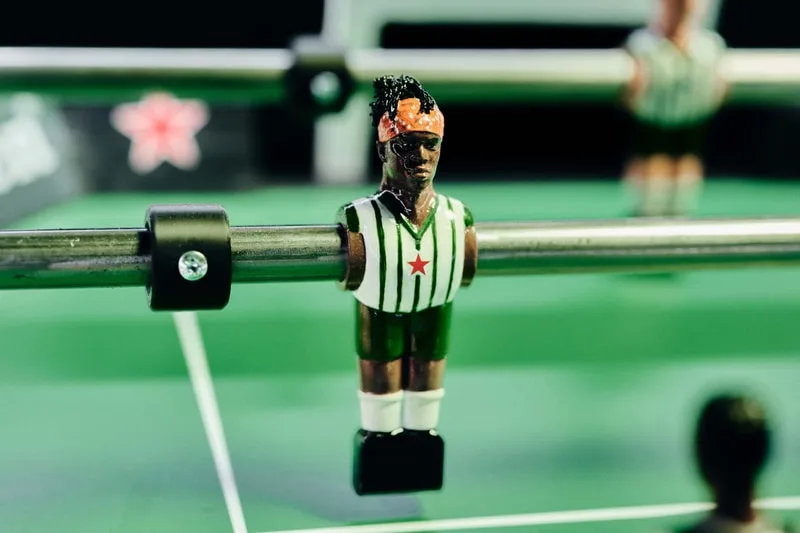 Baby-foot Heineken Baller League avec Chloe Kelly, Micah Richards et KSI à l’Arena de Londres