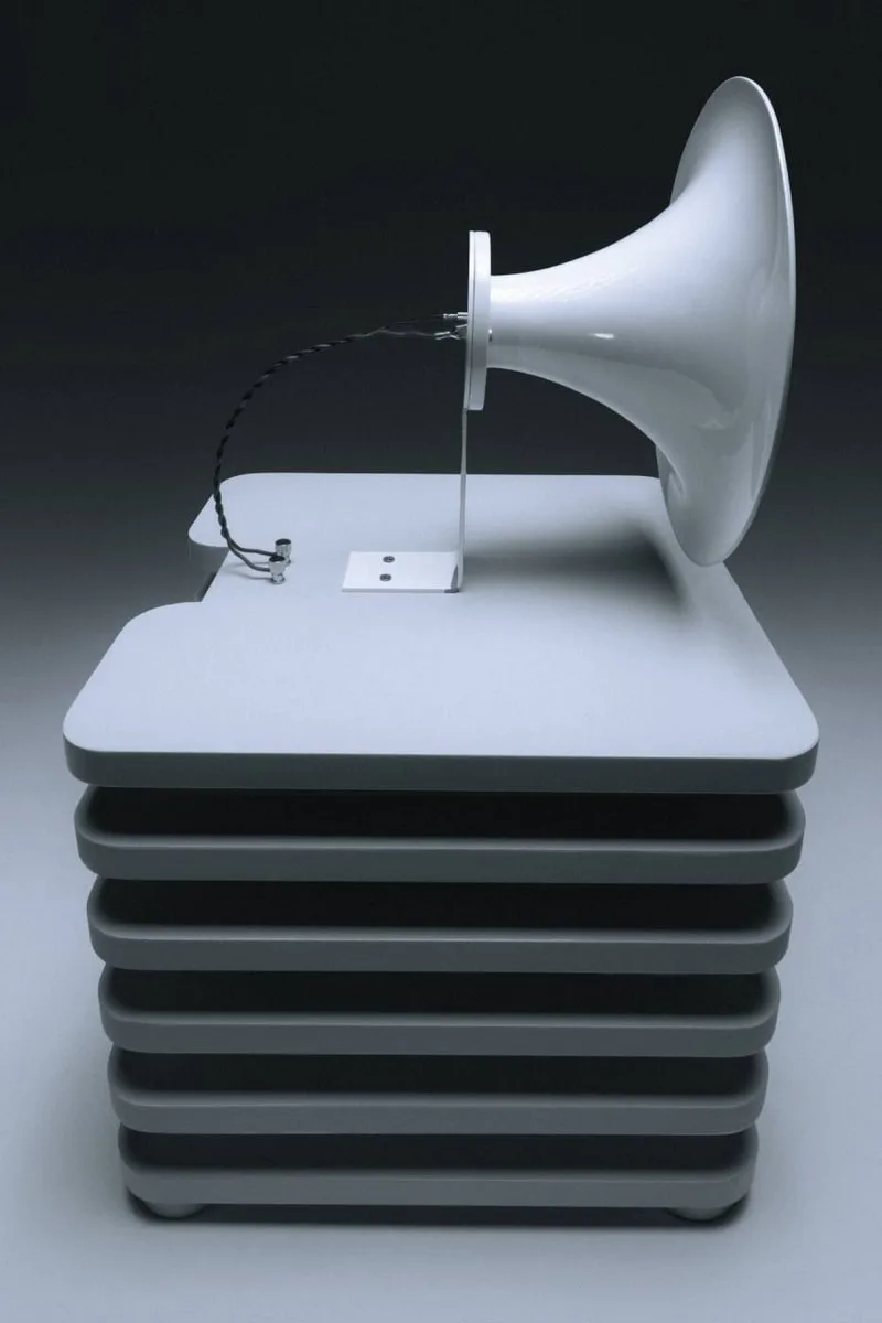 hum-speaker-le-design-brut-de-maghsoudi/carousel-3.jpg