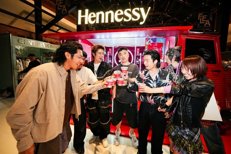 hypebeast-flea-et-hypedrive-immersion-totale-a-guangzhou/carousel-10.jpg