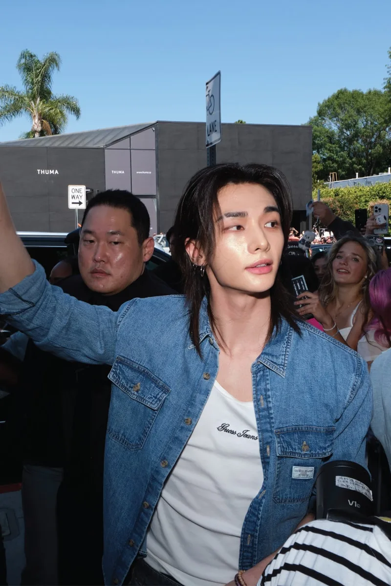 hyunjin-chez-guess-un-pop-up-immersif-a-los-angeles/carousel-2.jpg