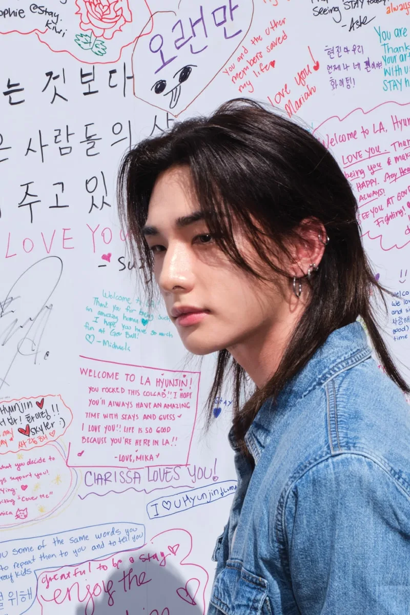 hyunjin-chez-guess-un-pop-up-immersif-a-los-angeles/carousel-3.jpg