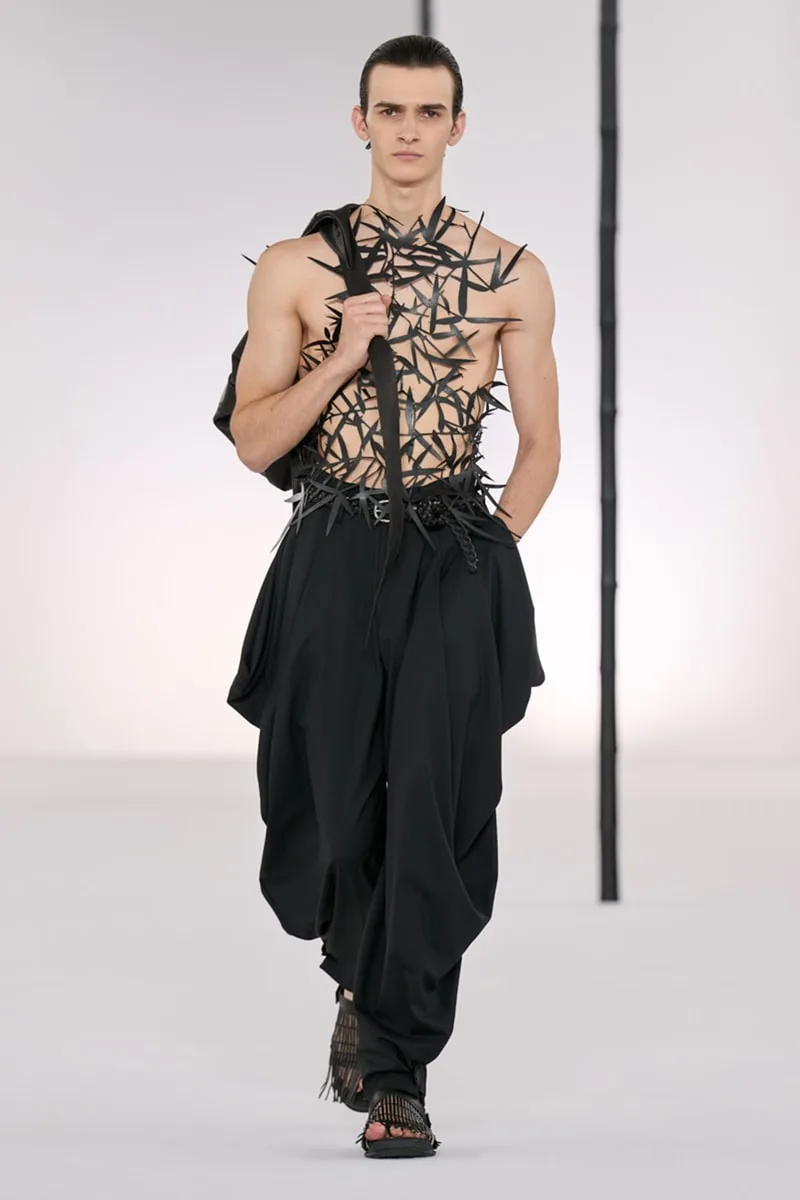 im-men-hommage-a-lart-asiatique-dans-sa-collection-ss27/carousel-4.jpg
