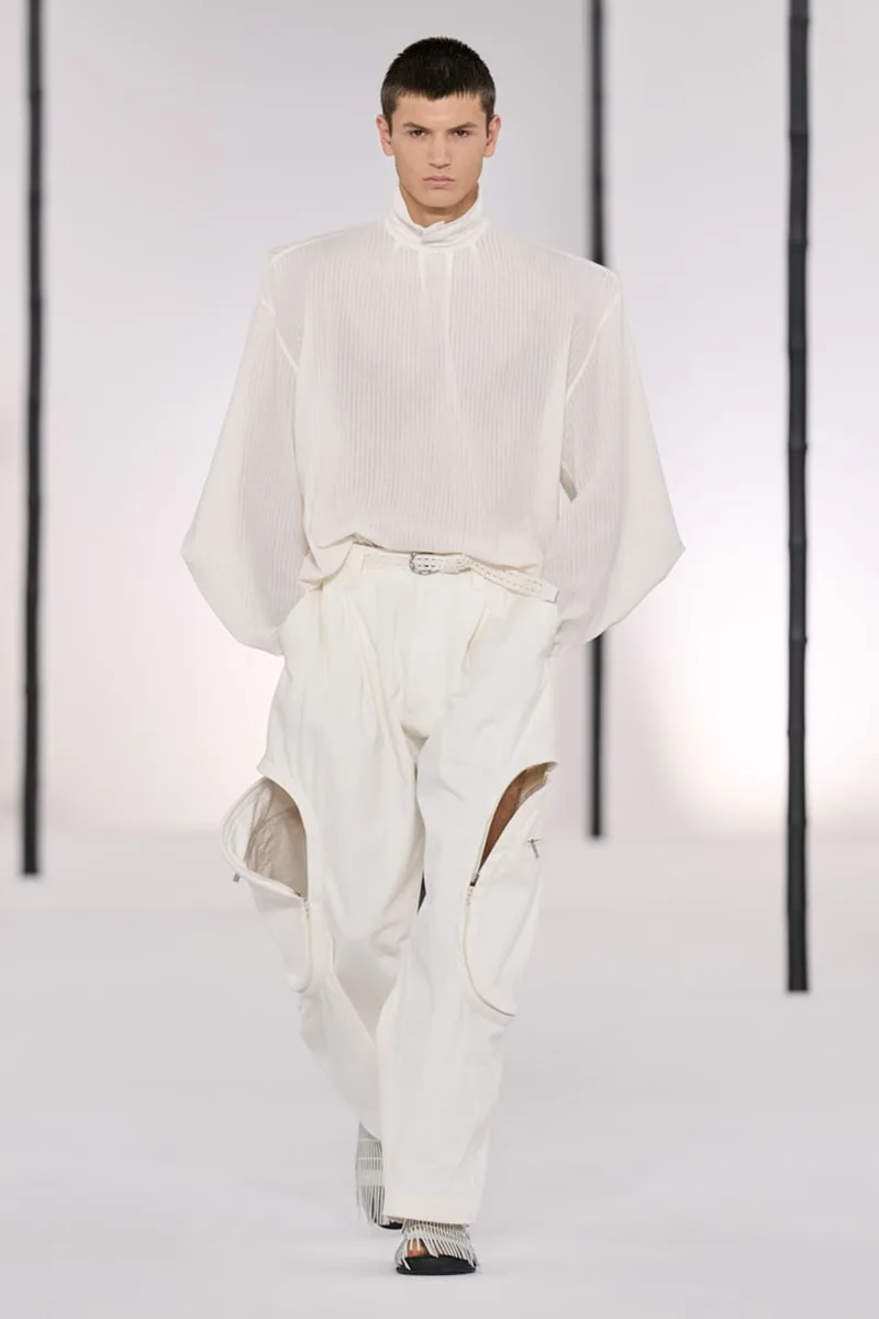 im-men-hommage-a-lart-asiatique-dans-sa-collection-ss27/carousel-9.jpg