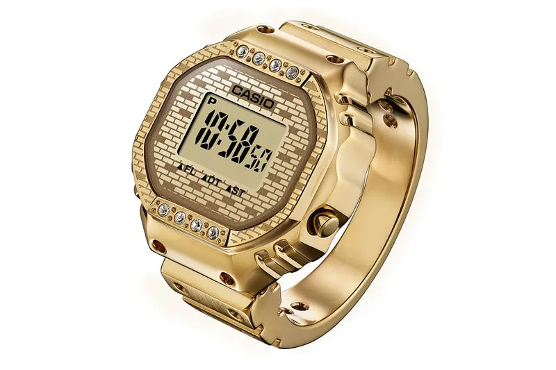 j-balvin-x-casio-une-montre-bague-en-edition-limitee/carousel-3.jpg